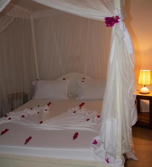 Номер Стандарт с Балконом, Bahati Villa