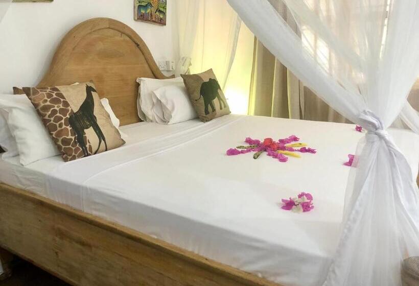 Номер Стандарт Трехместный, Bahati Villa