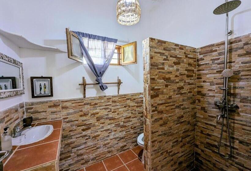 Номер Стандарт с Балконом, Bahati Villa