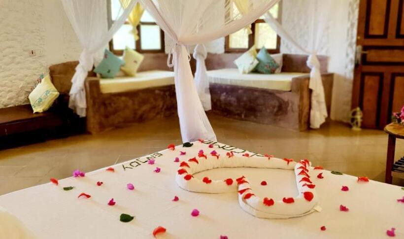 Бунгало Deluxe, Bahati Villa