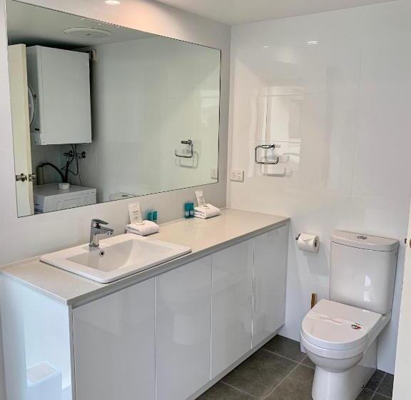 Апартаменты 3 Спальни, Noosa Boutique Apartments & Elkhorn Villas