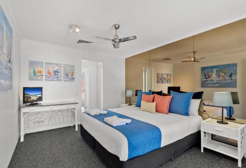 Апартаменты 3 Спальни, Noosa Boutique Apartments & Elkhorn Villas