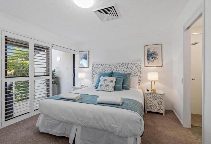 Апартаменты 2 Спальни, Noosa Boutique Apartments & Elkhorn Villas