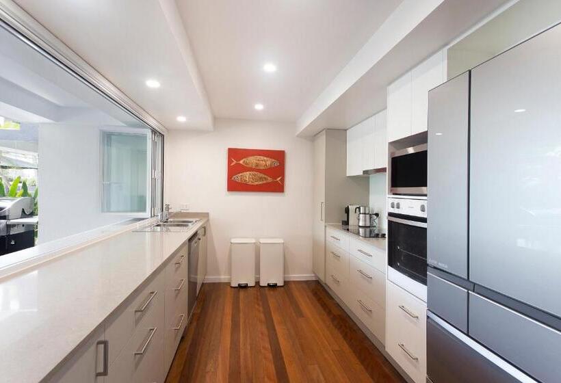 Вилла Deluxe 1 Спальня, Noosa Boutique Apartments & Elkhorn Villas