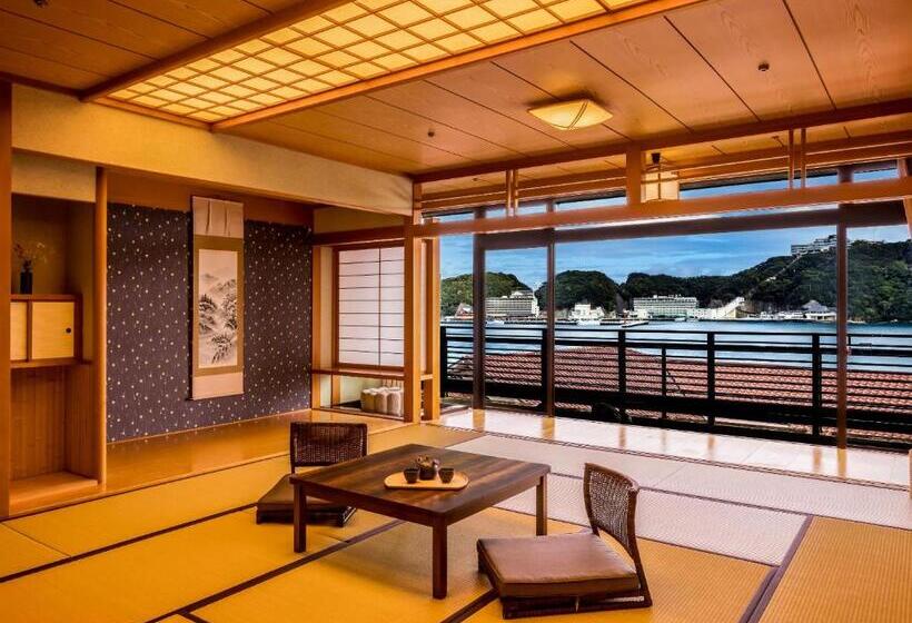 Номер Superior Вид на Море, Ooedo Onsen Monogatari Premium Koshinoyu