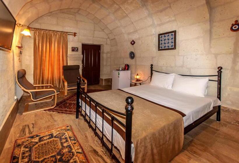 Номер Deluxe с Балконом, Nessa Cave