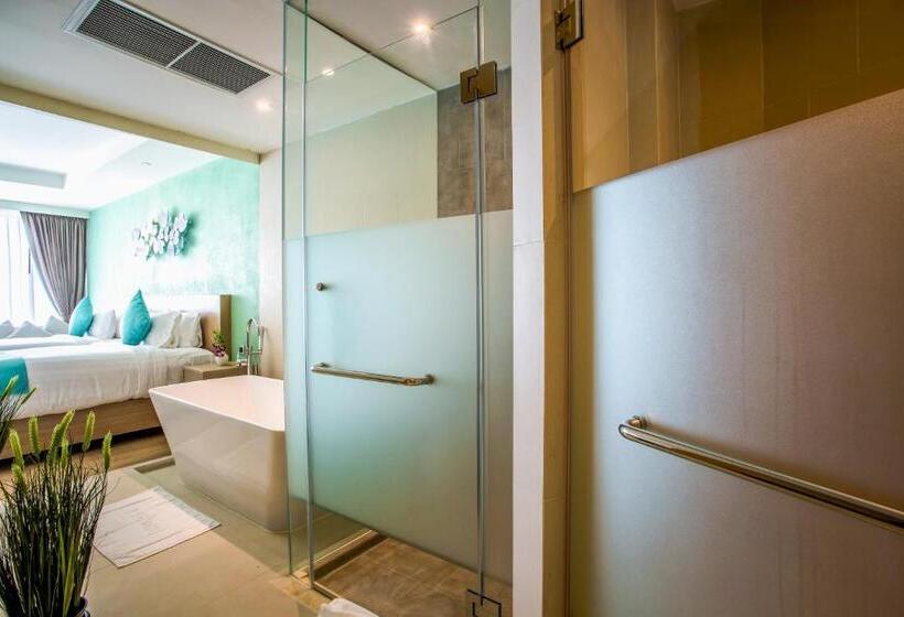 Номер Deluxe, Crest Resort & Pool Villas   Sha Extra Plus