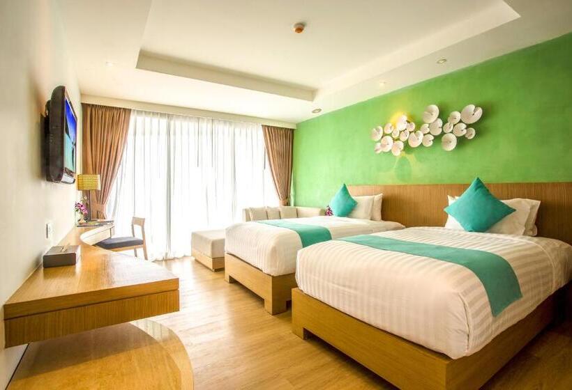 Quarto Deluxe, Crest Resort & Pool Villas   Sha Extra Plus