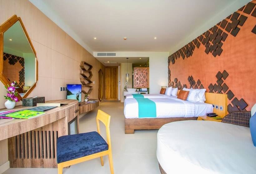 Quarto Deluxe, Crest Resort & Pool Villas   Sha Extra Plus