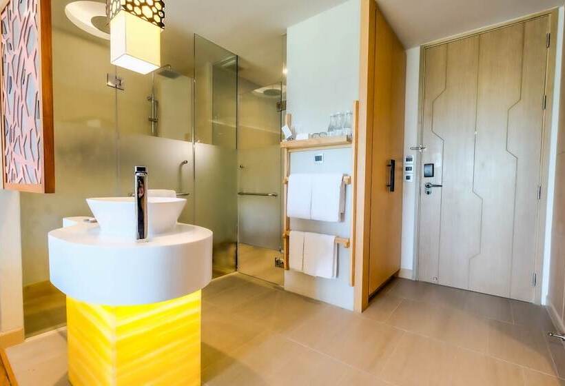 Номер Deluxe, Crest Resort & Pool Villas   Sha Extra Plus