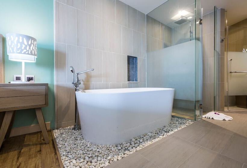Номер Deluxe, Crest Resort & Pool Villas   Sha Extra Plus
