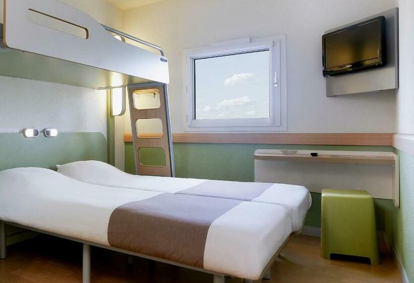 Номер Стандарт Трехместный, Ibis Budget Saintmaurice