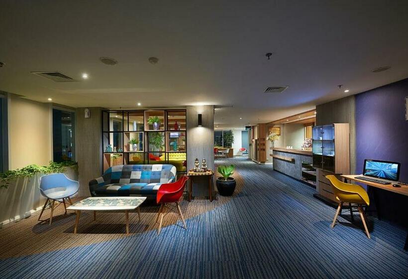 Номер Стандарт с Койками, Deka Hotel Surabaya Hr Muhammad