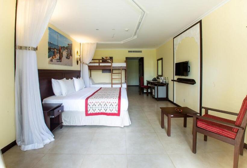Номер Deluxe Вид на Бассейн, Prideinn Paradise Beach Resort & Spa Mombasa