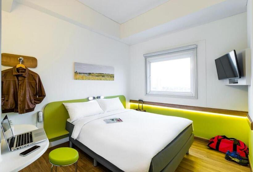 Классический Номер, Deka Hotel Surabaya Hr Muhammad