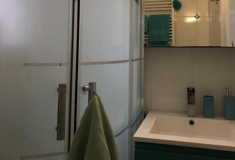 Номер Стандарт Трехместный, B&b Le Miroir Aux Fées Bordeaux