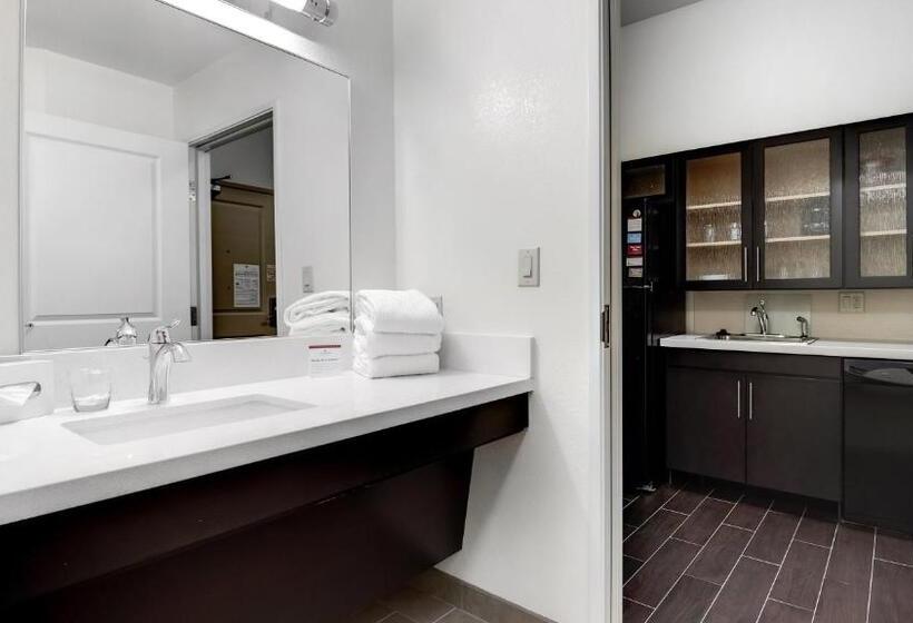 Студия Стандарт, Candlewood Suites Waco, An Ihg