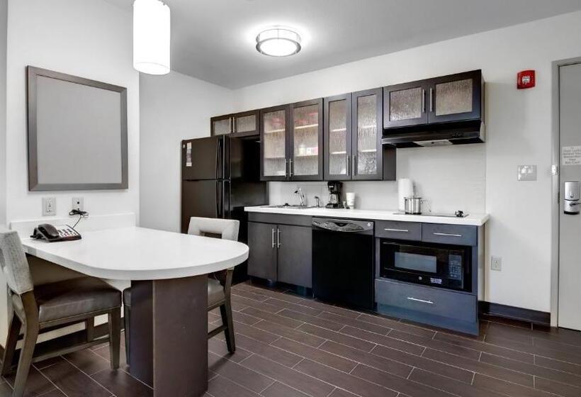 Номер Стандарт Кровать Кинг Адаптированный для Инвалидов, Candlewood Suites Waco, An Ihg