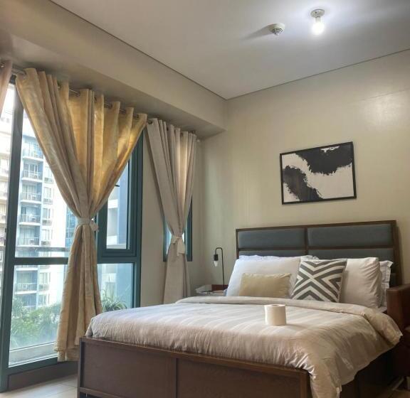 דירה בת חדר שינה 1 עם מרפסת, Near Airport Condotel