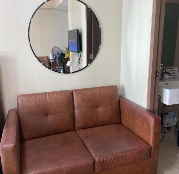 דירה בת חדר שינה 1 עם מרפסת, Near Airport Condotel