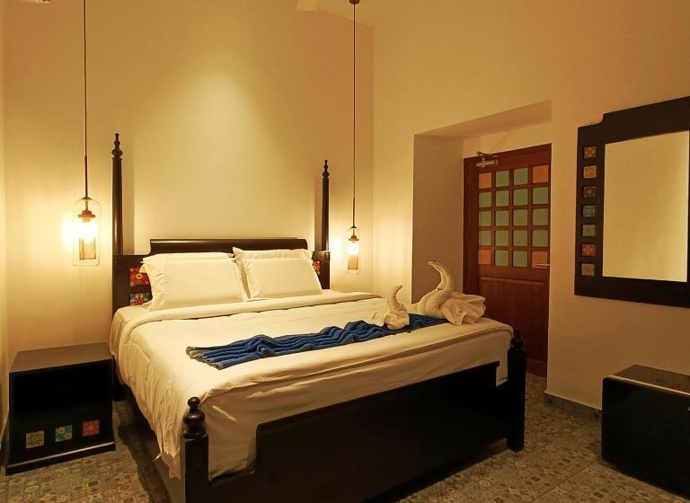 Номер Премиум, Napier Heritage By Velvet Hotels