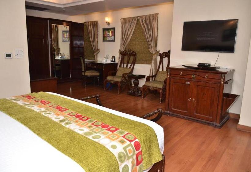 Люкс, Regenta Place Amritsar By Royal Orchid Hotels Limited