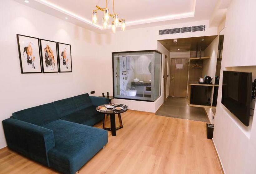 Люкс, Regenta Place Amritsar By Royal Orchid Hotels Limited