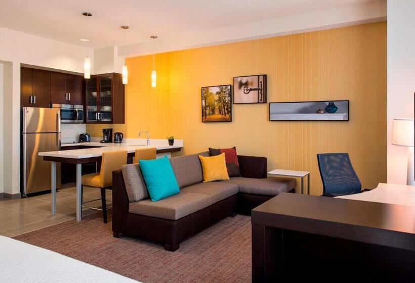 带大床的标准工作室, Residence Inn By Marriott Calgary South