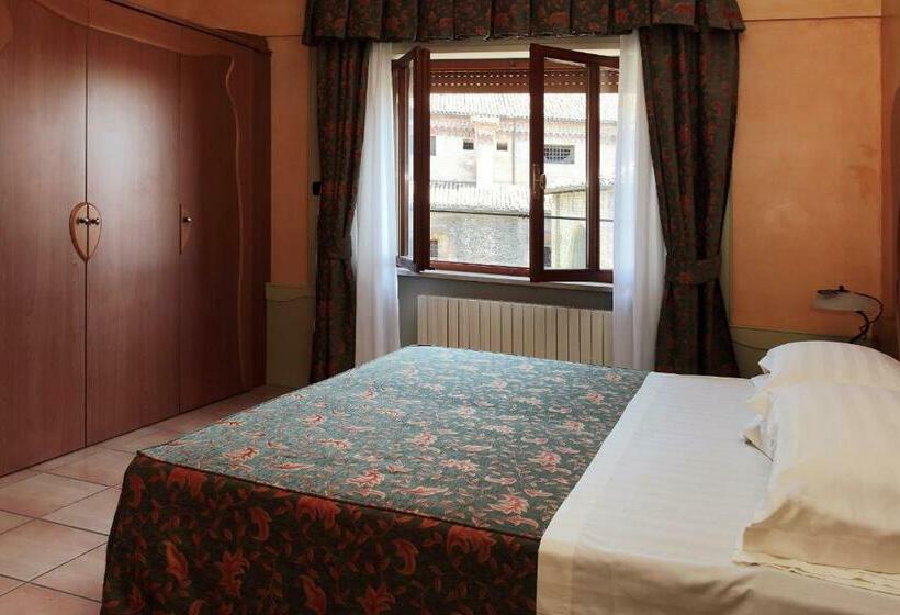 استودیوی استاندارد, Residence Liberty