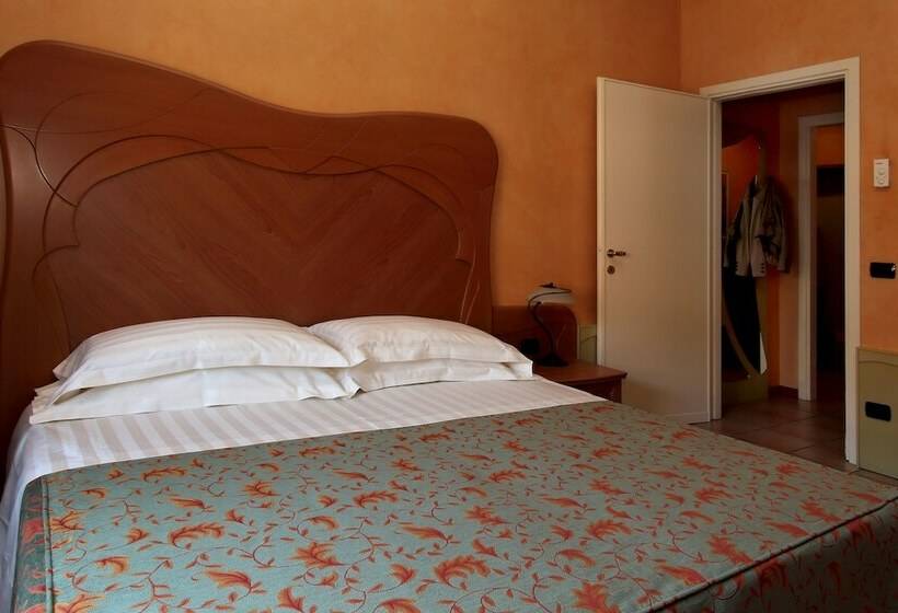 استودیوی استاندارد, Residence Liberty