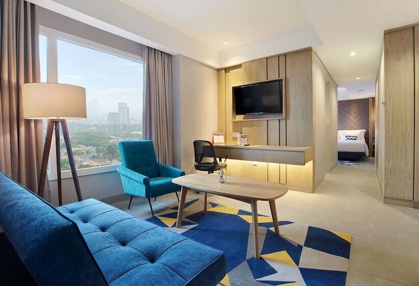 Студия Стандарт, Swissbelinn Simatupang