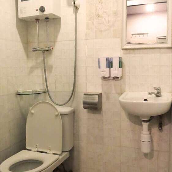 اتاق استاندارد, Paris Guest House