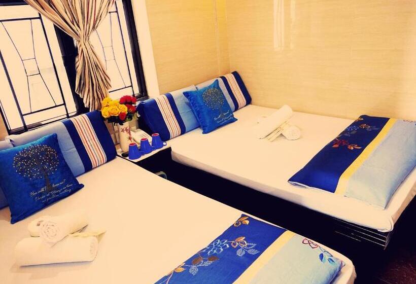 اتاق خانوادگی, Paris Guest House