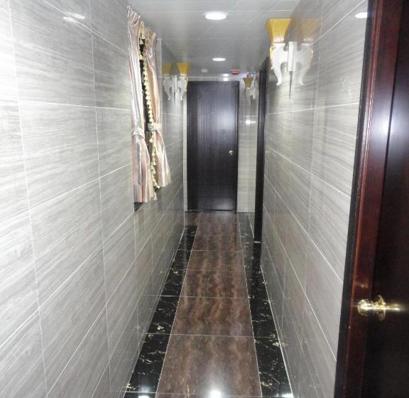 اتاق استاندارد, Paris Guest House