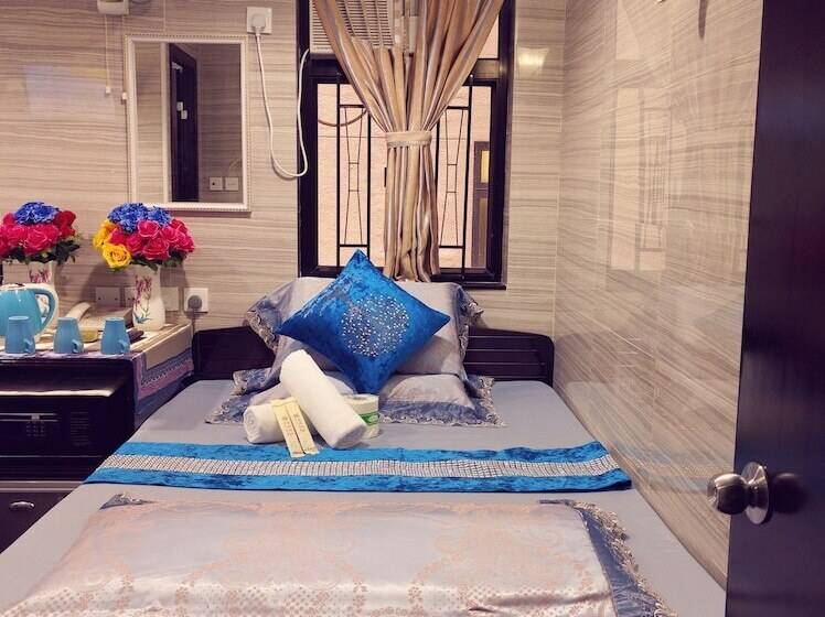 اتاق استاندارد, Paris Guest House