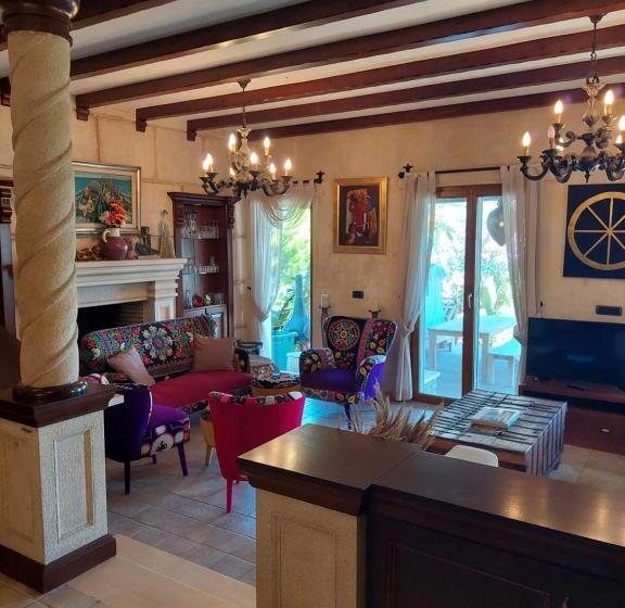ویلای 1 خوابه با چشم‌انداز دریا, Casa Dell Arte Hotel Of Arts & Leisure