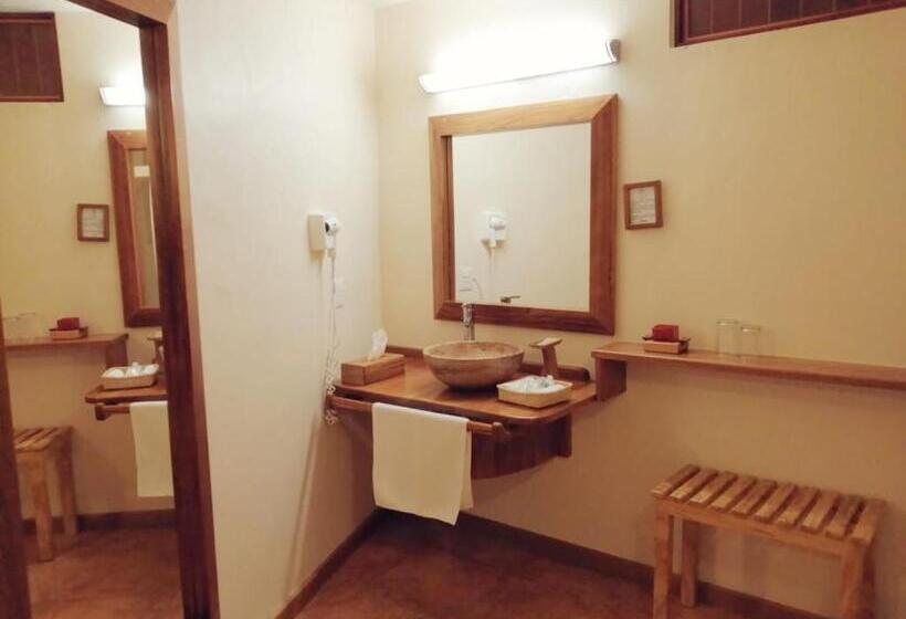 디럭스 룸 킹사이즈 침대, Casa Tsaya Hotel Boutique