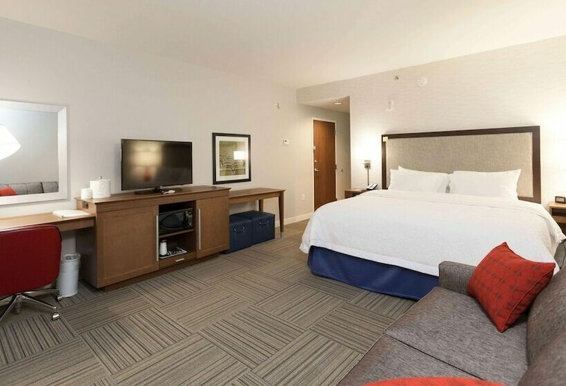 Стандартный Номер Кровать Кинг, Hampton Inn Emerson Lakepoint