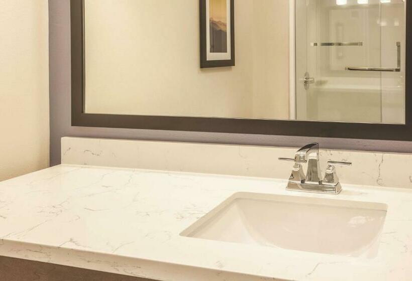 Номер Стандарт, La Quinta By Wyndham Morgan Hill San Jose South
