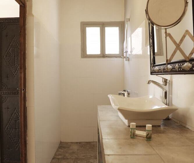 Номер Superior, Le Petit Hôtel Du Flouka