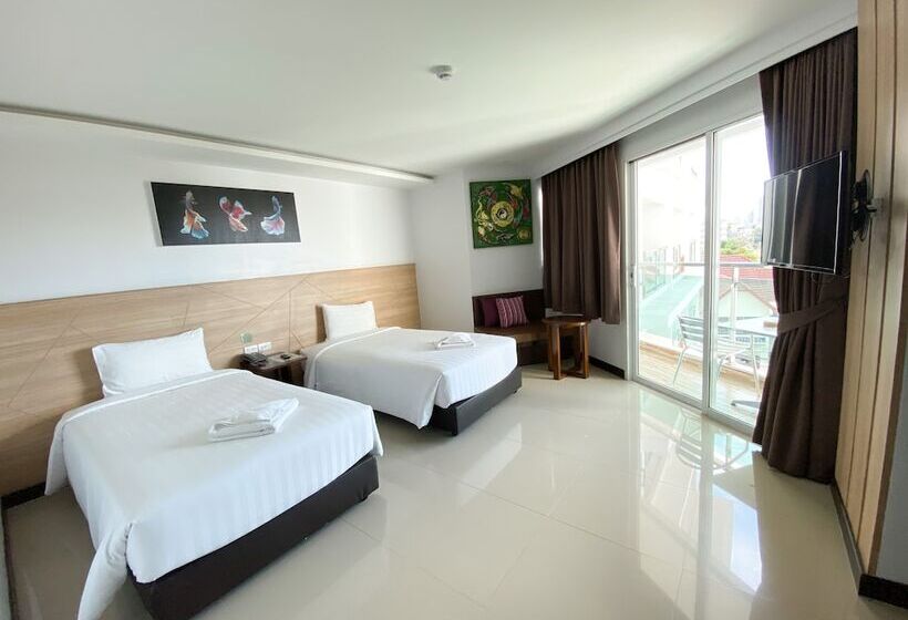 Quarto Deluxe, Vareena Palace