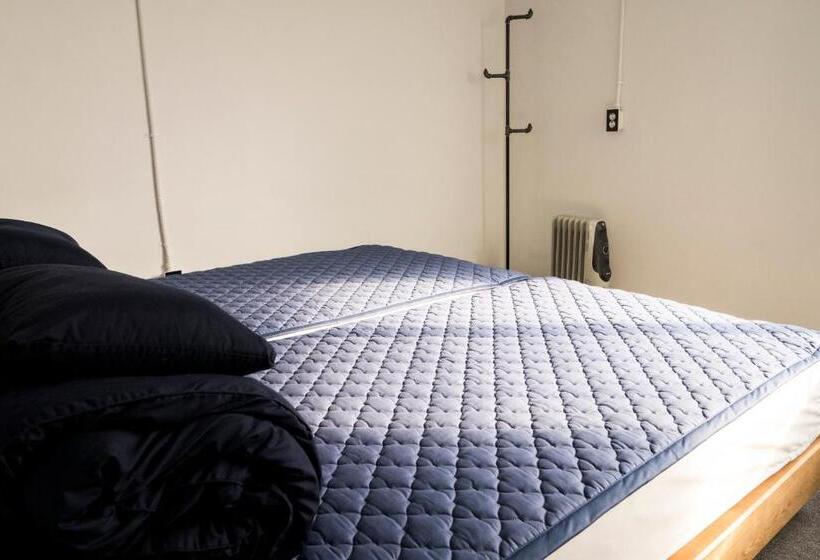 Quarto Estandar Banheiro Compartilhado, That House Hongdae