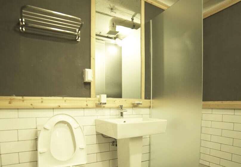 Quarto Deluxe, That House Hongdae
