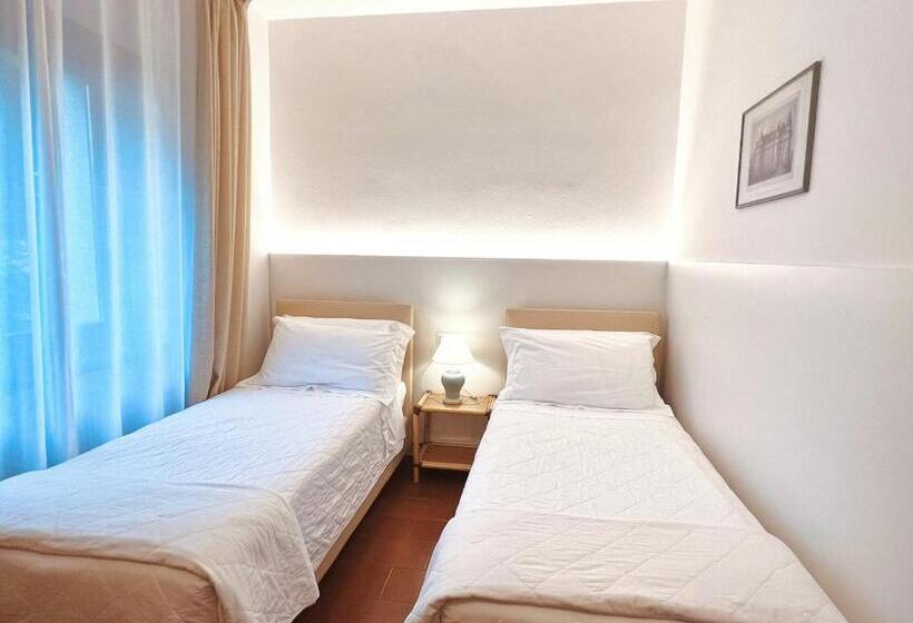 Apartament 2 Sypialnie z Tarasem, Villa Phoenix   Lake Apartments