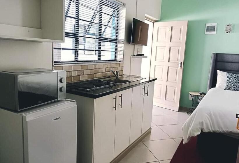 Номер Стандарт, Haresca Luxury Accommodation Parow