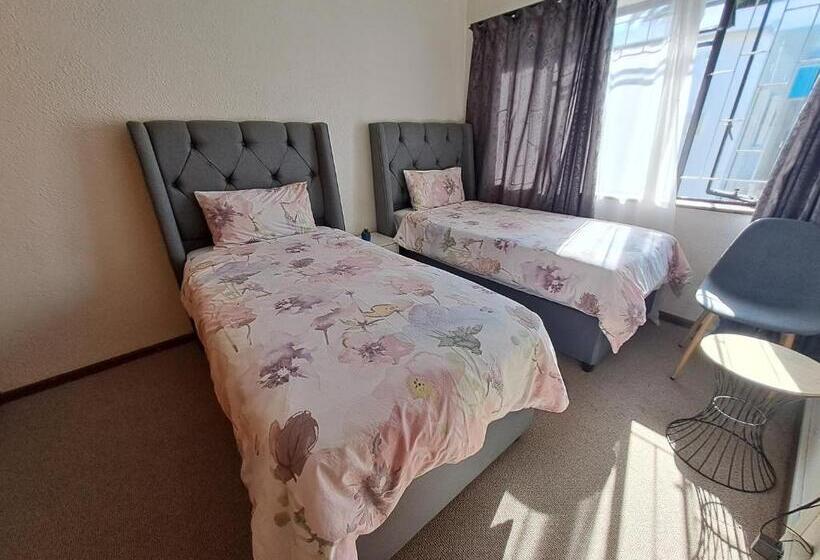 Номер Стандарт Совместная Ванная, Haresca Luxury Accommodation Parow