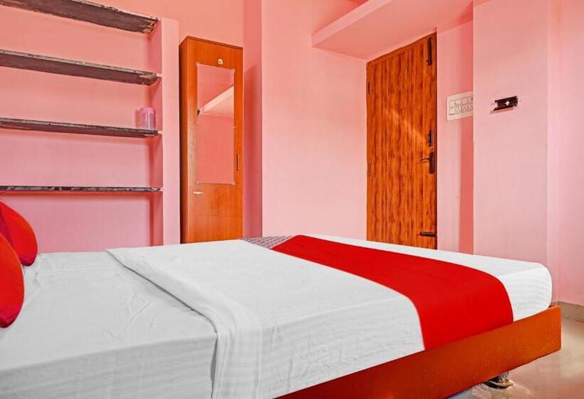Трехместный Номер Классика, Oyo Flagship 81392 Royal Plazza Homestay