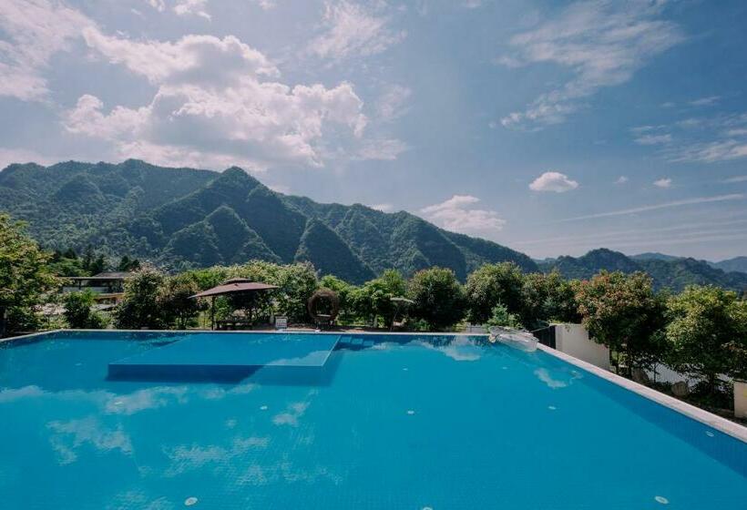 스탠다드 발코니 룸, Avatar Mountain Resort