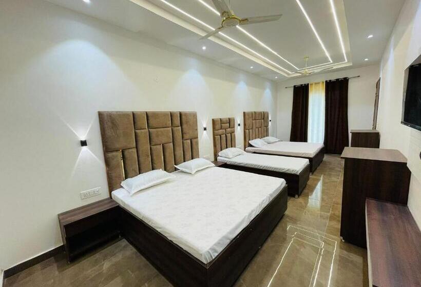 Family Suite, The Bubbles