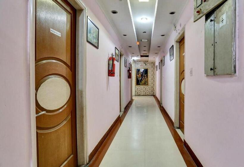 三人经典房间, O Abhishek Residency